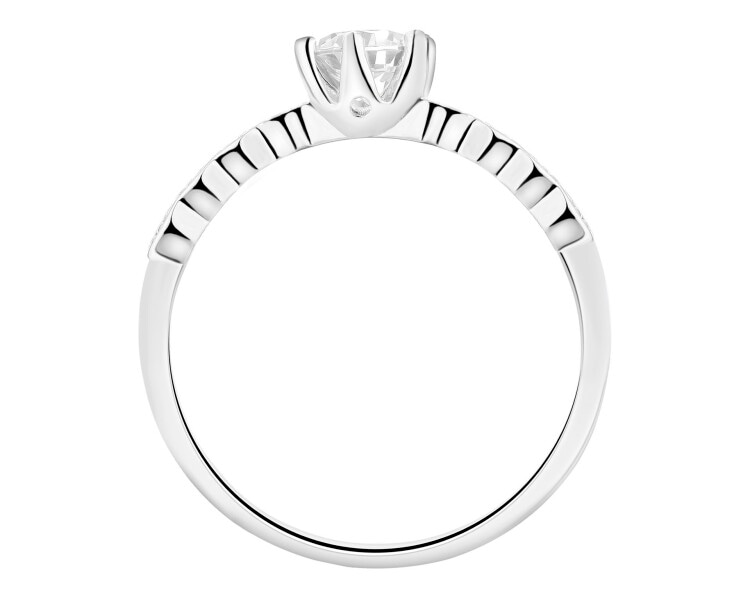 Stříbrný prsten se zirkony