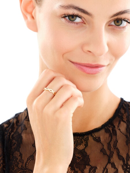 8 K Yellow Gold Ring with Cubic Zirconia