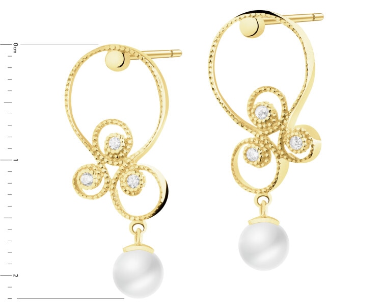14 K Yellow Gold Dangling Earring with Pearl