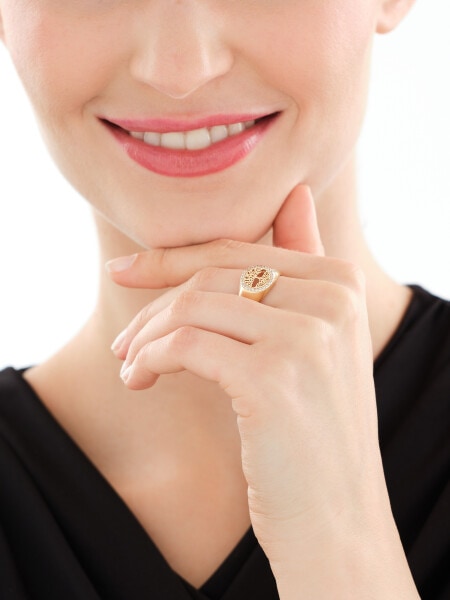 9 K Yellow Gold Signet Ring 