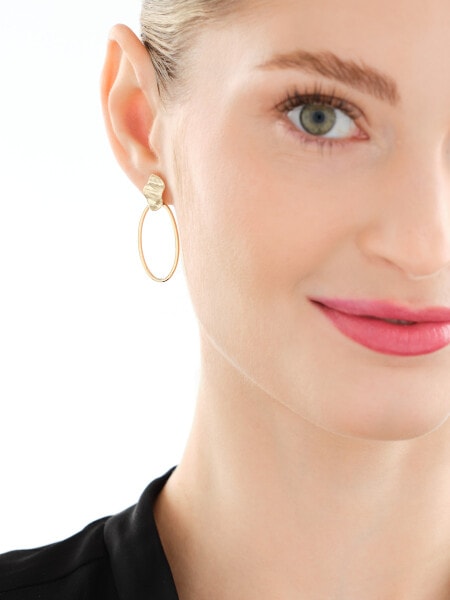 9 K Yellow Gold Dangling Earring