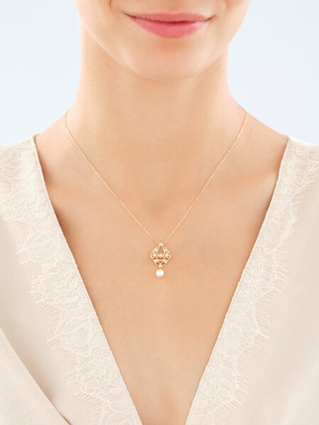 9 K Yellow Gold Necklace with Pearl