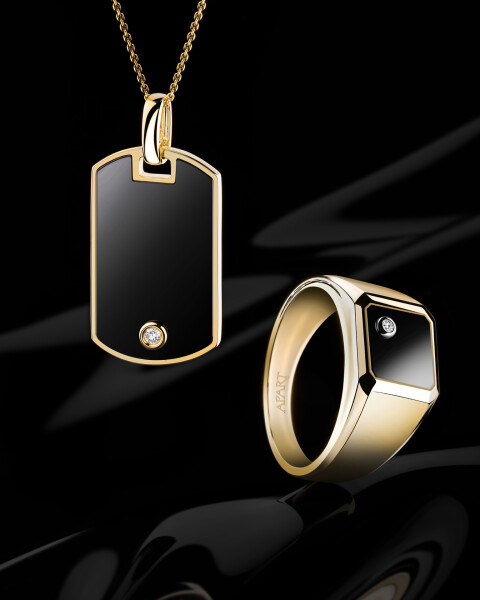 14 K Rhodium-Plated Yellow Gold Signet Ring - fineness 14 K
