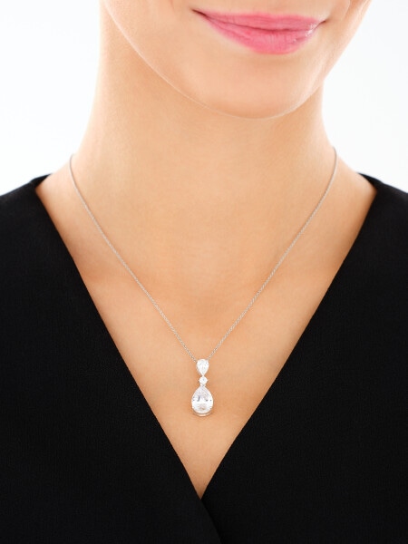 Stříbrný přívěsek se zirkony