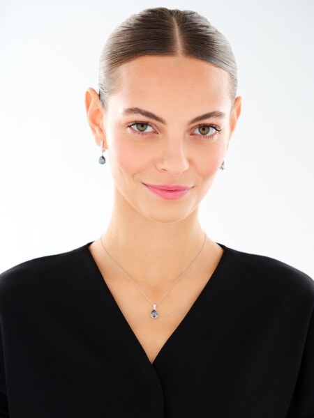 Stříbrný přívěsek se zirkonem