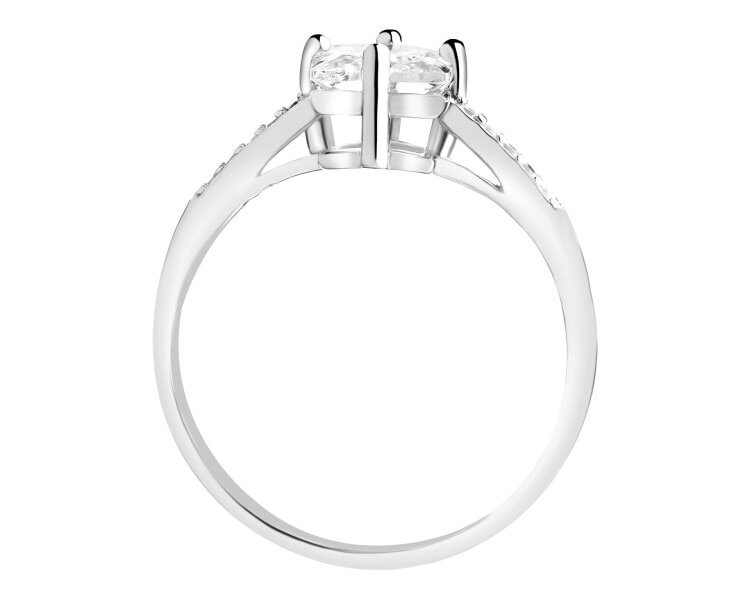 Stříbrný prsten se zirkony