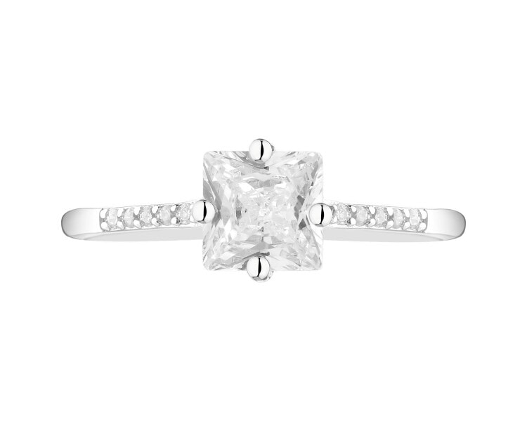 Stříbrný prsten se zirkony