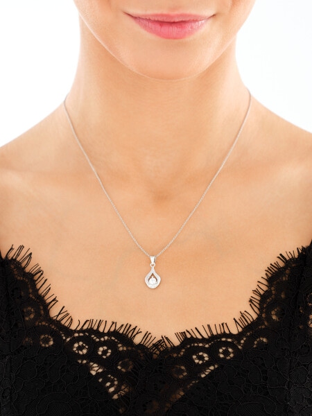 Stříbrný přívěsek se zirkony