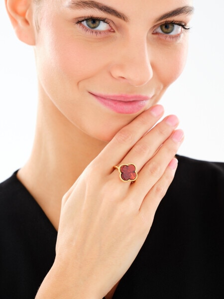 Pozlacený stříbrný prsten s jantarem