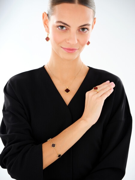 Pozlacený stříbrný náramek s jantarem