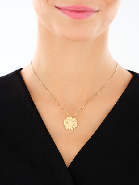 Pozlacený stříbrný přívěsek s jantarem - květ