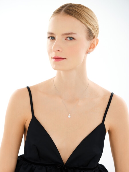 Stříbrné náušnice se zirkony