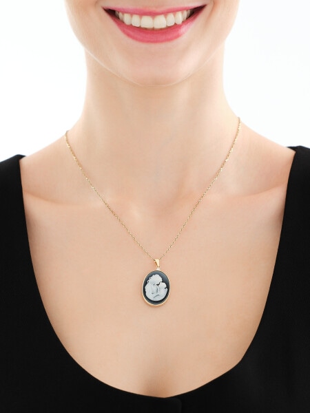 Zawieszka z żółtego złota z brylantem i agatem - kamea - próba 585