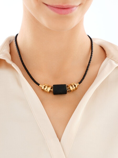 Pozlacený stříbrný náhrdelník s jantarem