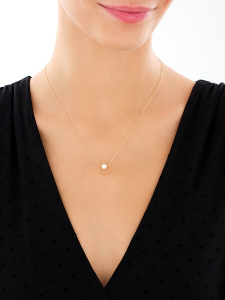 Złoty naszyjnik z perłą