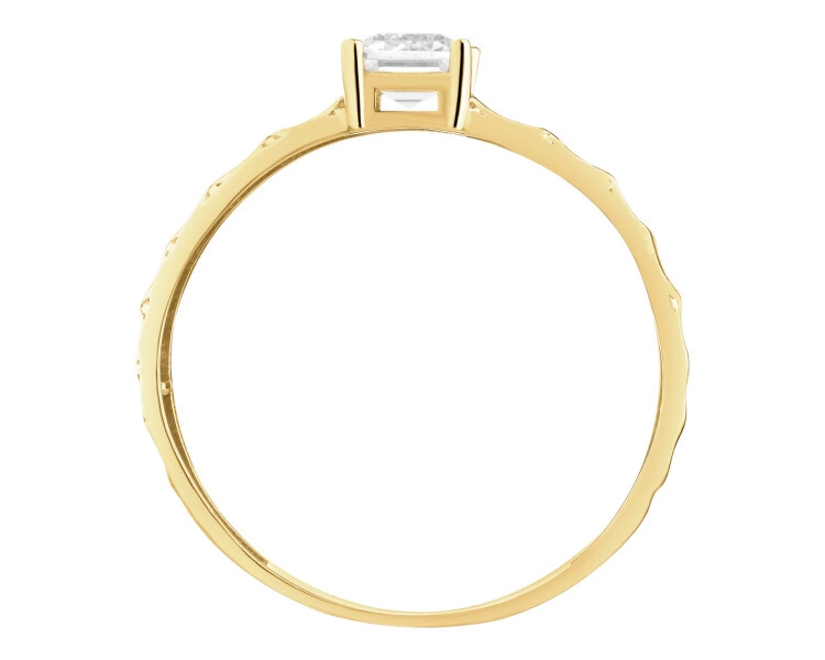 Złoty pierścionek z cyrkonią
