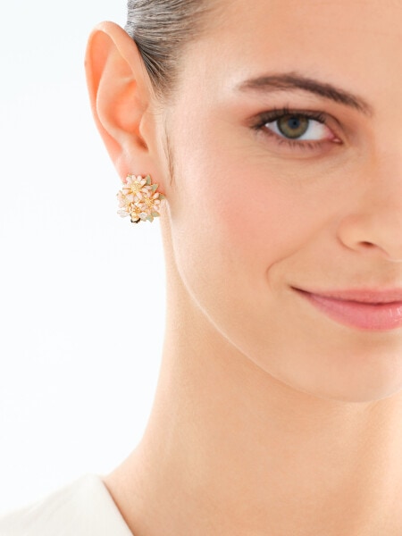 Pozlacené náušnice z mosazi s detaily z křišťálové pryskyřice - květy, včela