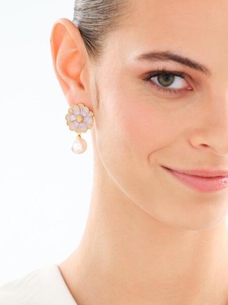 Pozlacené náušnice z mosazi s detaily z křišťálové pryskyřice a perlami - květy