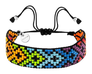 Bransoletka z elementami z mosiądzu pozłacanego i szklanymi koralikami