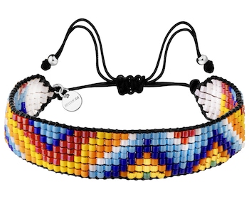 Bransoletka z elementami z mosiądzu pozłacanego i szklanymi koralikami