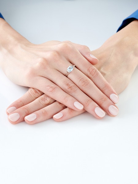 9ct White Gold Ring with Diamonds - fineness 14 K