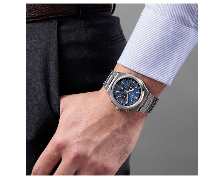 Citizen Super Titanium Zenshin Chronograph
