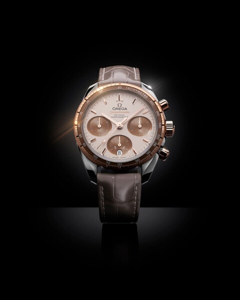 OMEGA Speedmaster 38