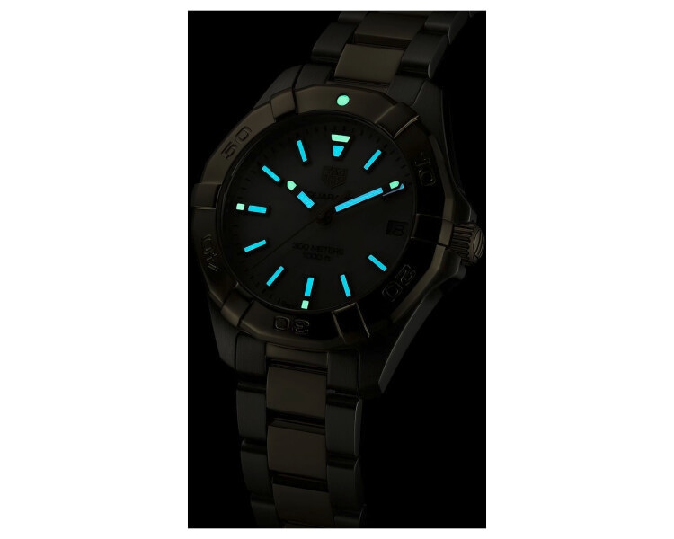 TAG Heuer Aquaracer Data