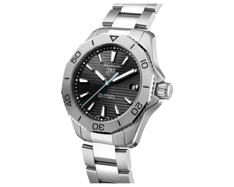 TAG Heuer Aquaracer Professional 200 Solargraph