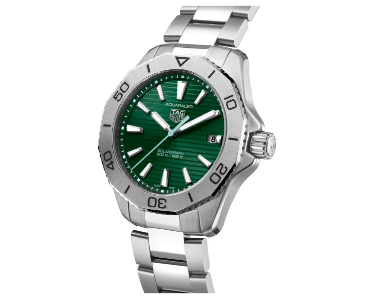 TAG Heuer Aquaracer Professional 200 Solargraph