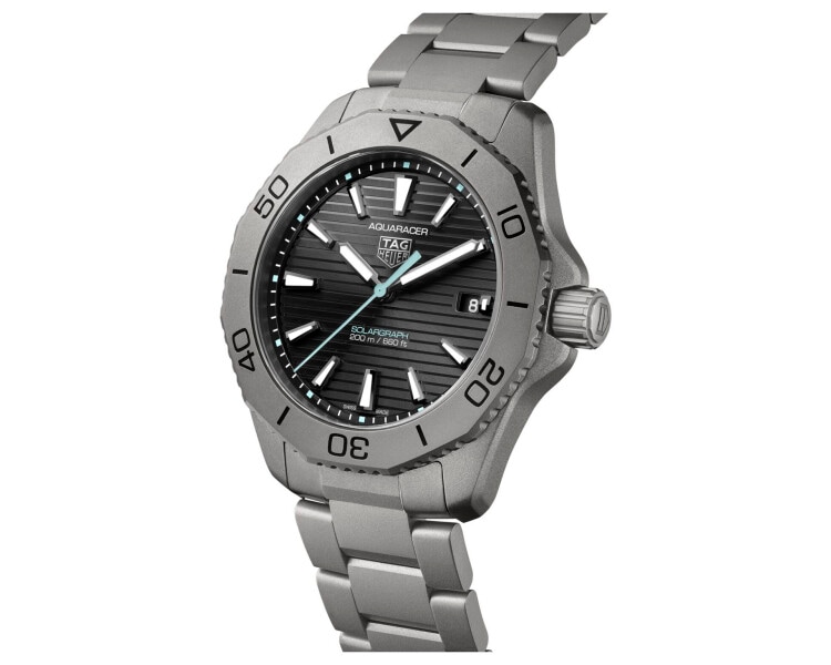 TAG Heuer Aquaracer Professional 200 Solargraph