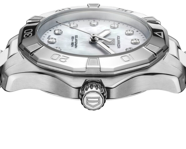 TAG Heuer Aquaracer Professional 200 Solargraph