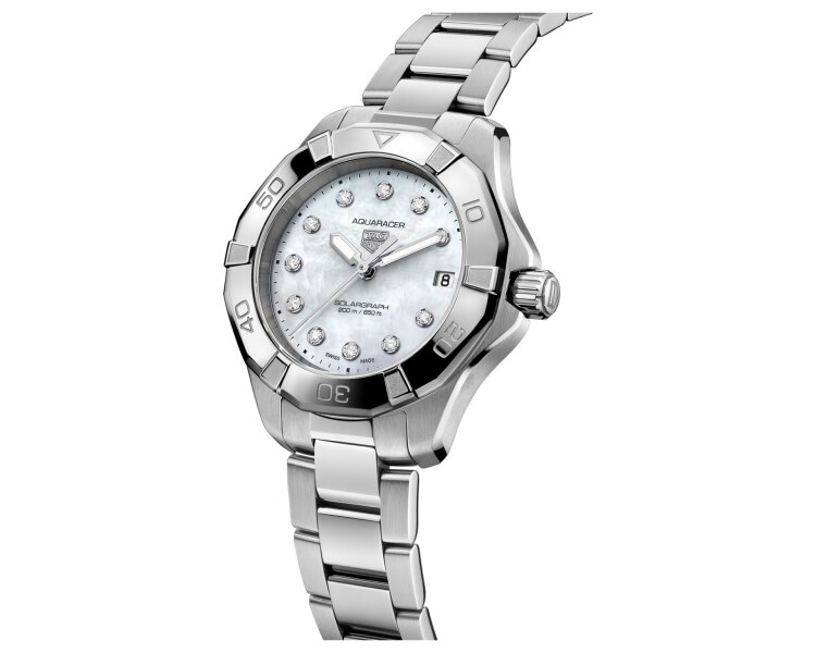 TAG Heuer Aquaracer Professional 200 Solargraph