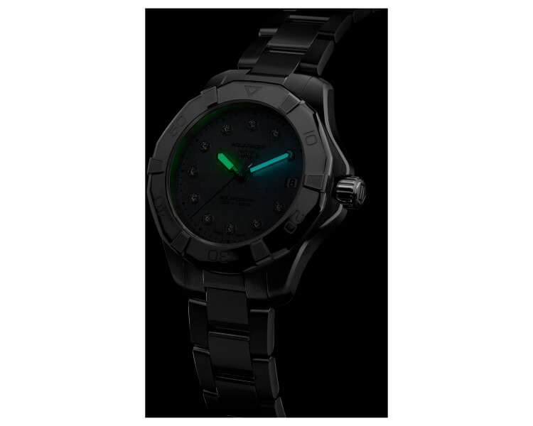 TAG Heuer Aquaracer Professional 200 Solargraph