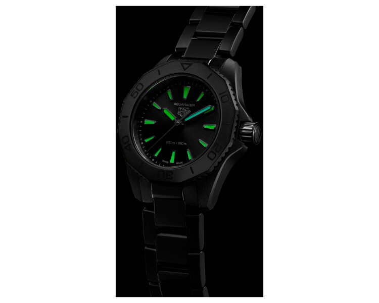 TAG Heuer Aquaracer Professional 200