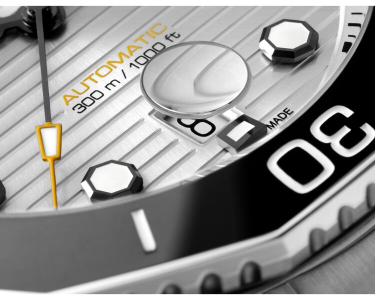 TAG Heuer Aquaracer Professional 300 Date