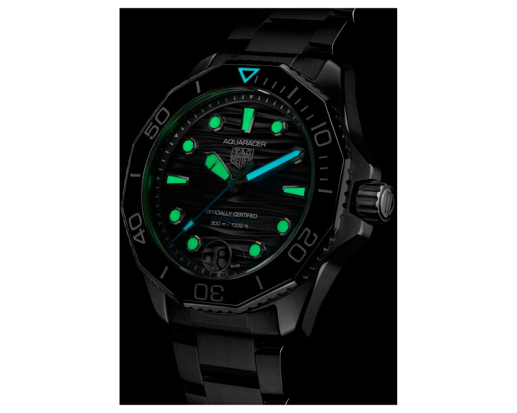 TAG Heuer Aquaracer Professional 300 Data