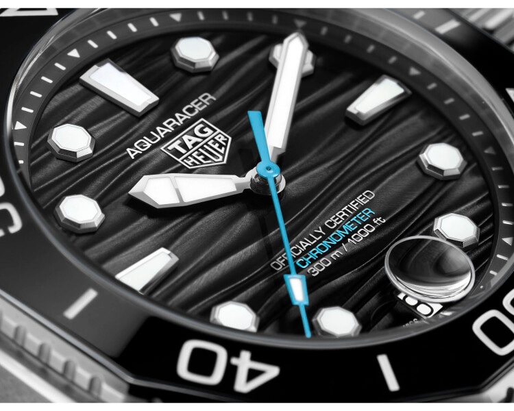 TAG Heuer Aquaracer Professional 300 Data