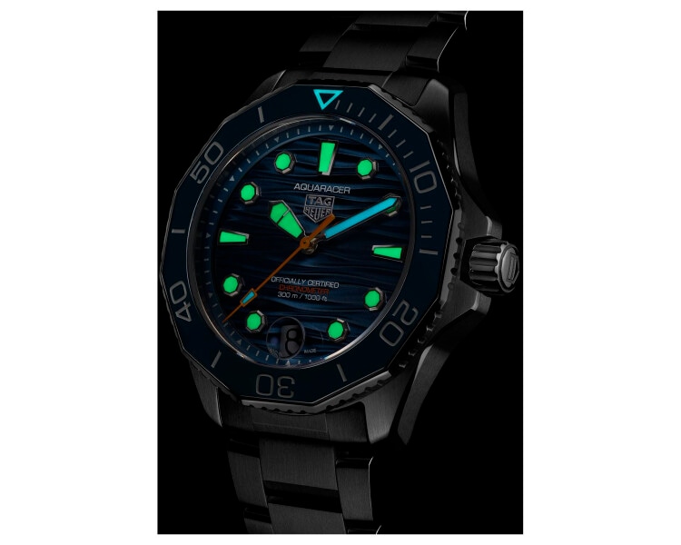 TAG Heuer Aquaracer Professional 300 Data