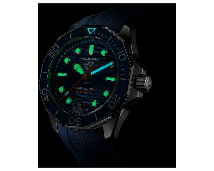 TAG Heuer Aquaracer Professional 300 Data