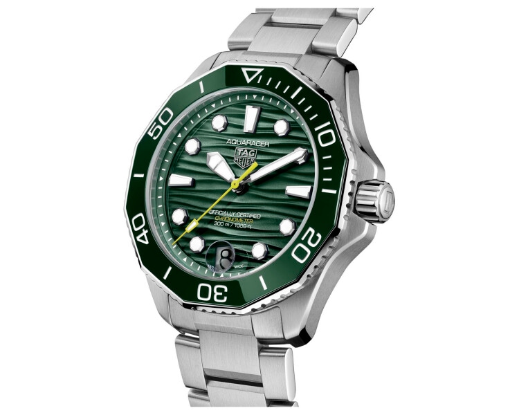 TAG Heuer Aquaracer Professional 300 GMT