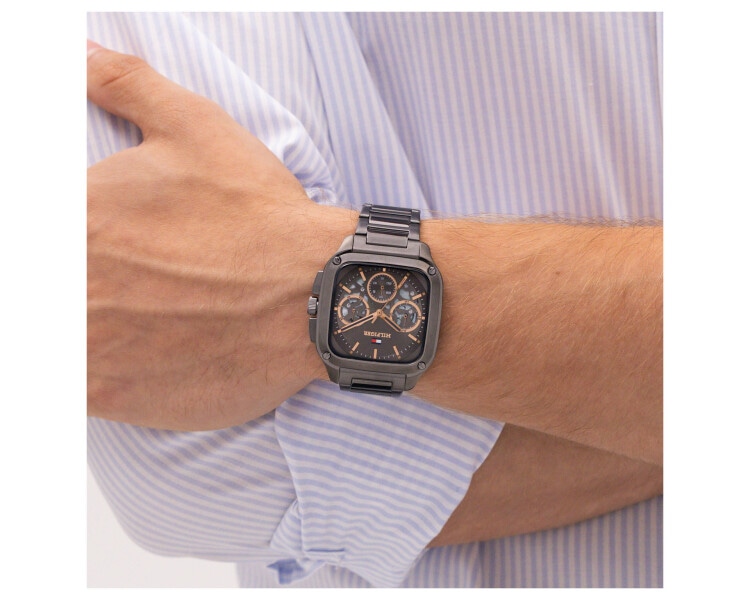 Tommy Hilfiger Herald