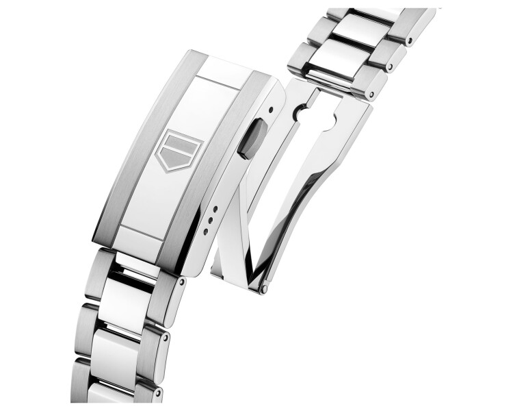 TAG Heuer Aquaracer Professional 200 Solargraph