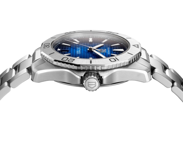 TAG Heuer Aquaracer Professional 200 Date