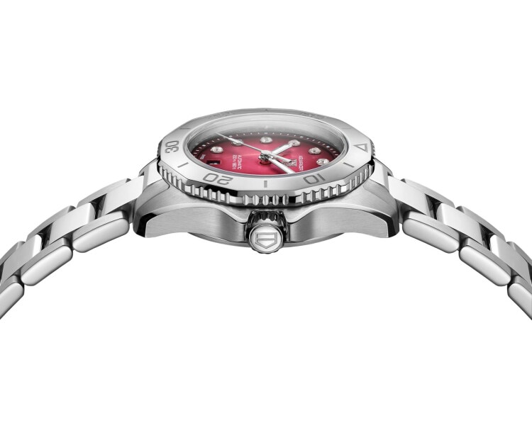 TAG Heuer Aquaracer Professional 200 Date