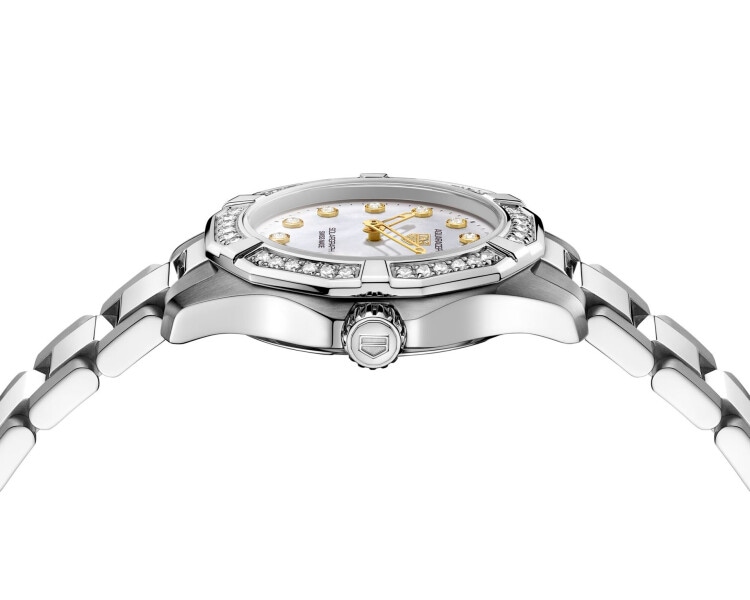 TAG Heuer Aquaracer Professional 100 Solargraph