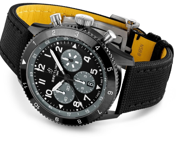 Breitling Classic AVI Super AVI B04 Chronograph GMT 46 Mosquito Night Fighter